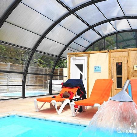 Готель Camping Le Rochetaillee Grandes Sables Екстер'єр фото