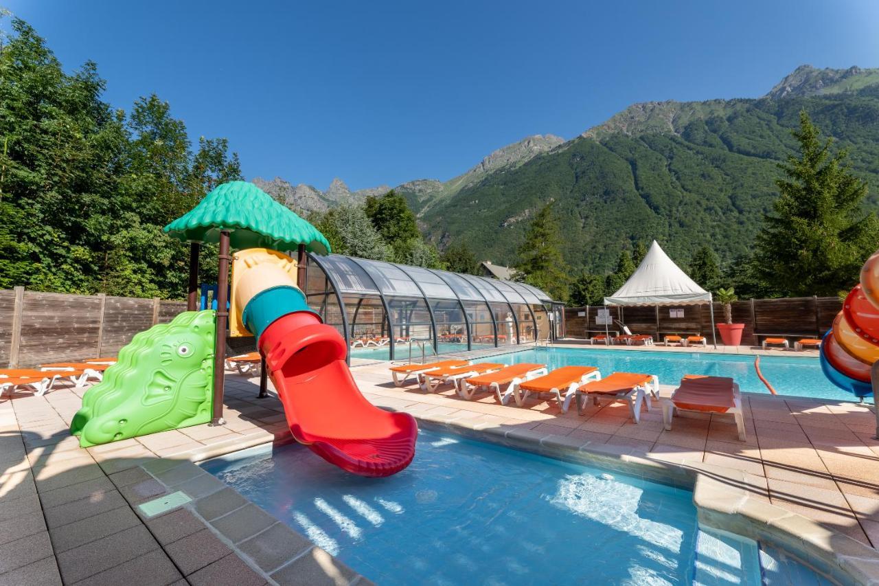 Готель Camping Le Rochetaillee Grandes Sables Екстер'єр фото
