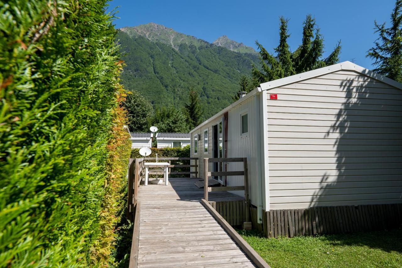 Готель Camping Le Rochetaillee Grandes Sables Екстер'єр фото