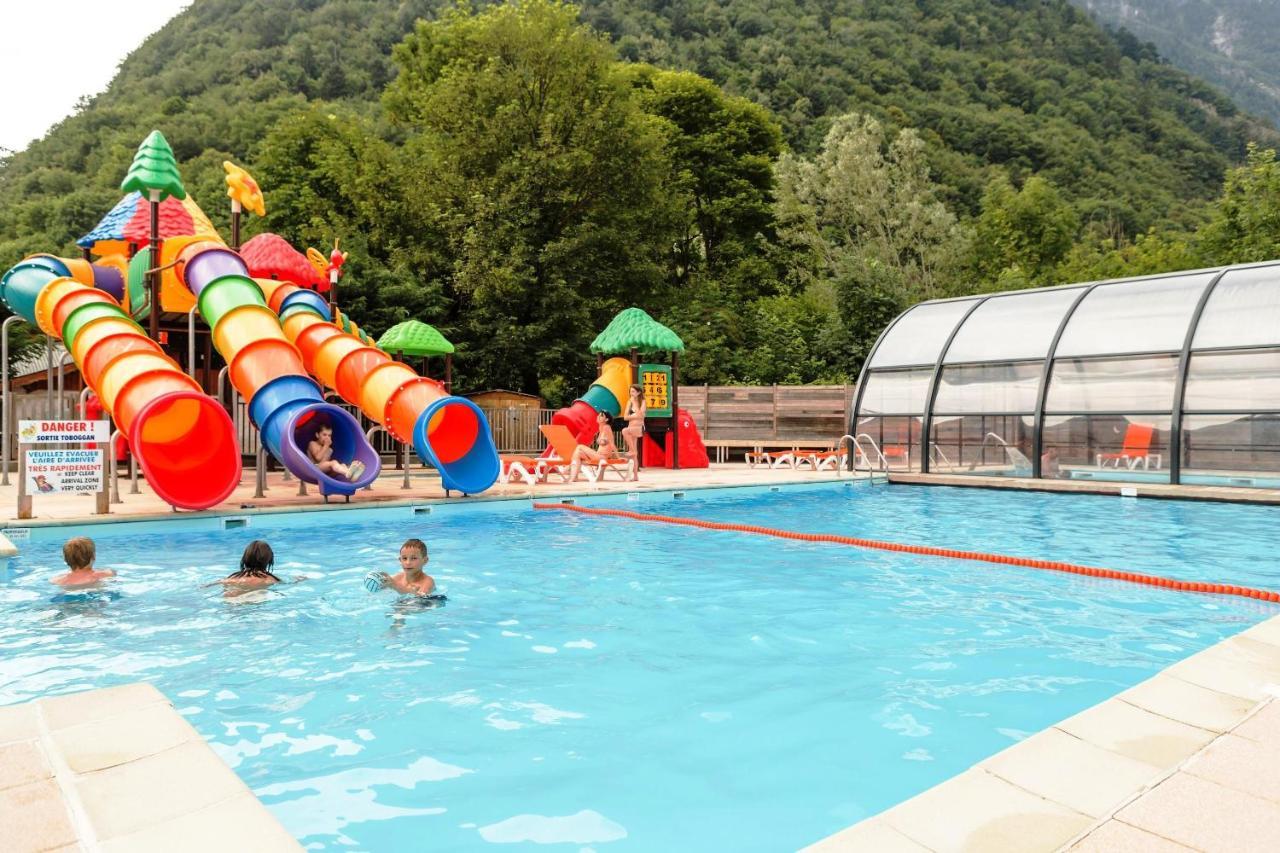 Готель Camping Le Rochetaillee Grandes Sables Екстер'єр фото