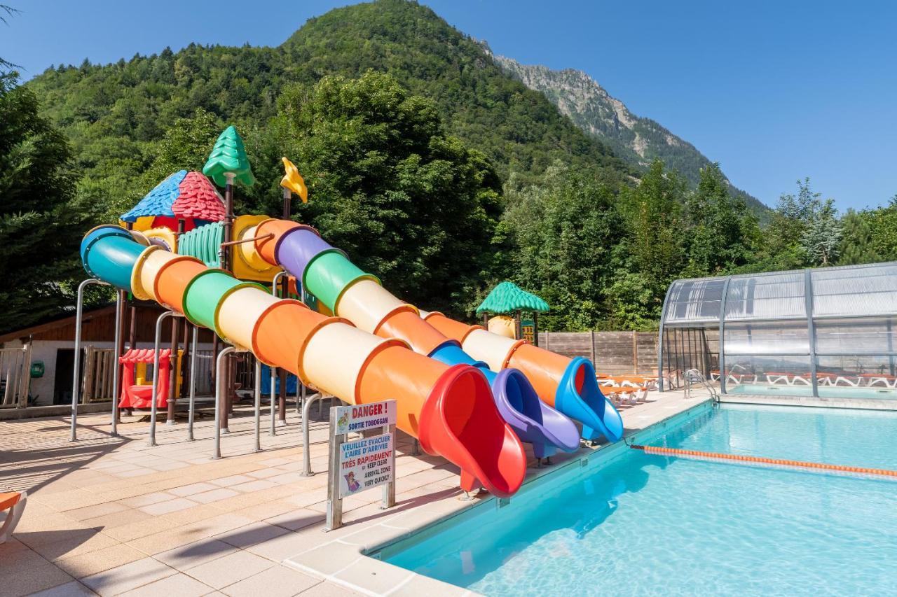 Готель Camping Le Rochetaillee Grandes Sables Екстер'єр фото