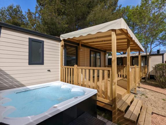 Готель Camping Le Rochetaillee Grandes Sables Екстер'єр фото